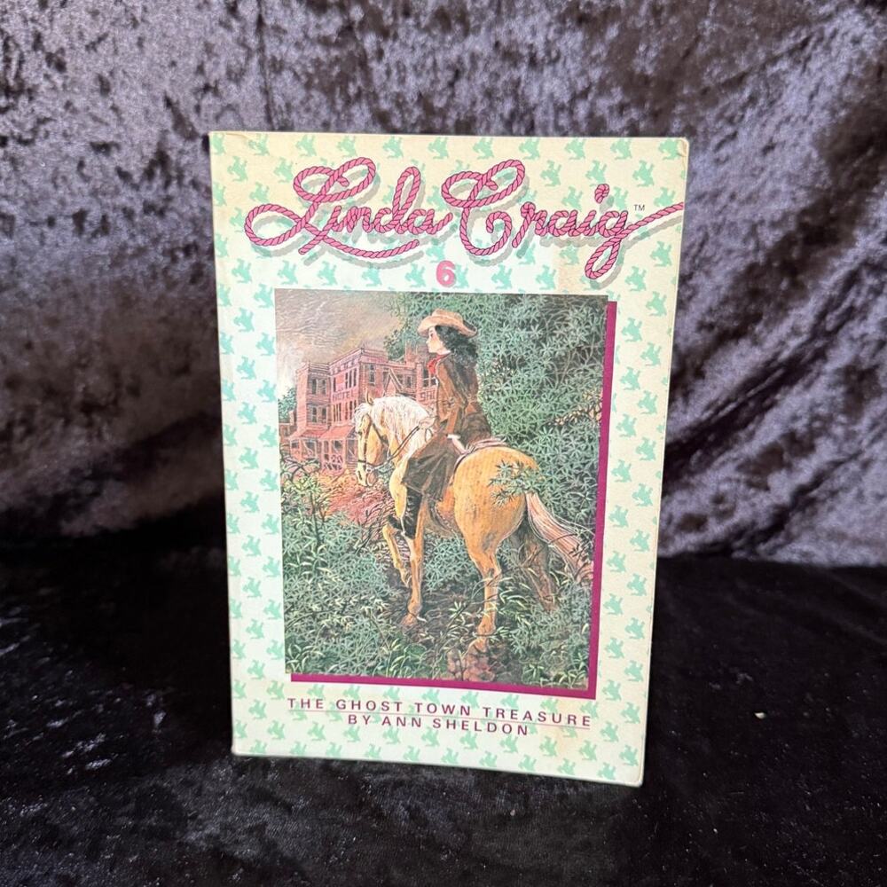 Linda Craig: The Ghost Town Treasure by Ann Sheldon | 1982 | Vintage Paperback